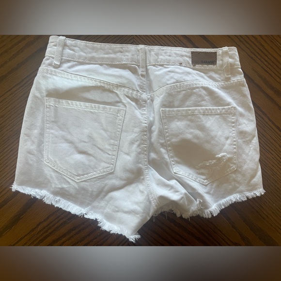 Garage white denim shorts. In size 1.  Festival shorts - Picture 2 of 2